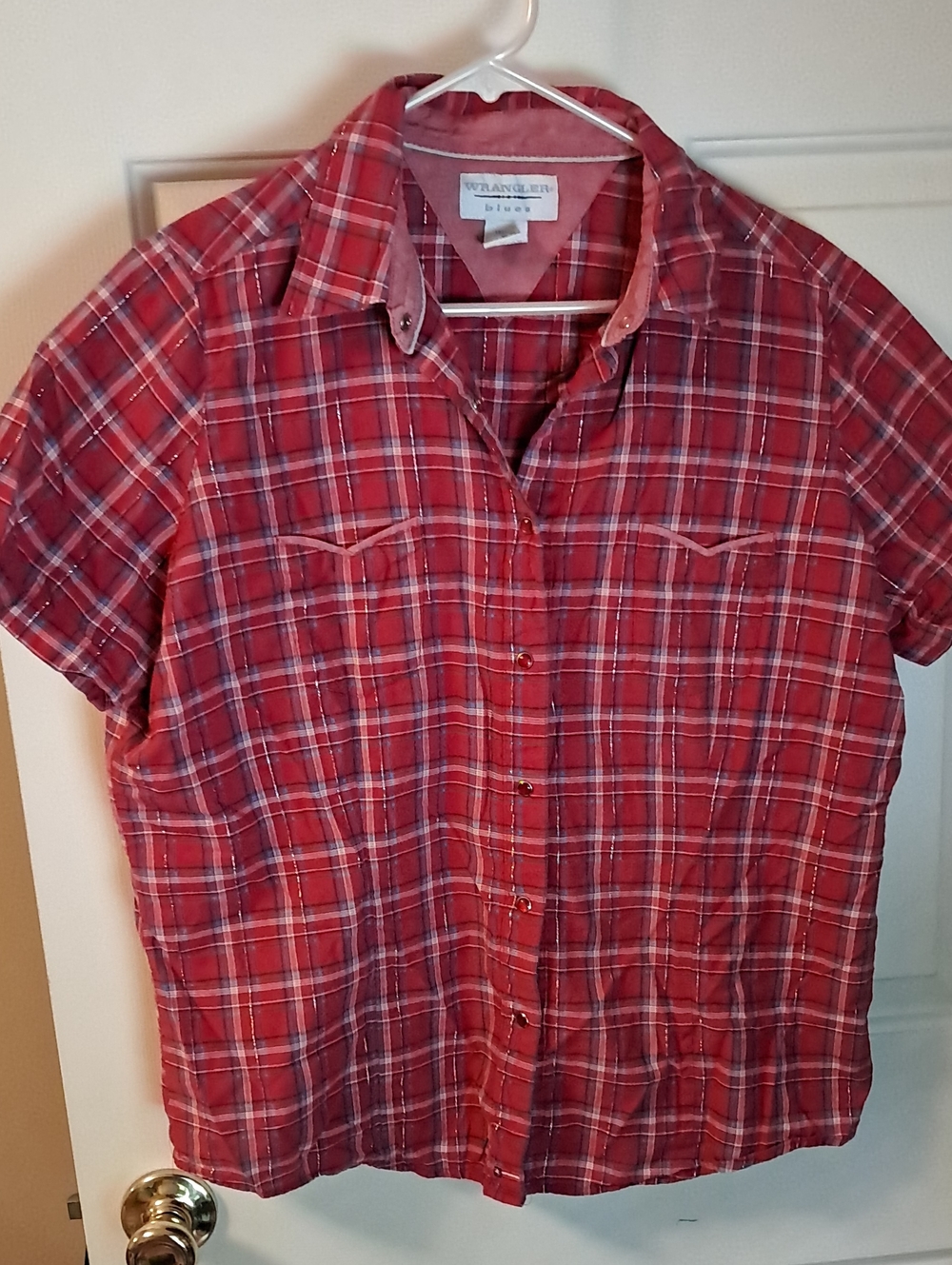 Wrangler Red Plaid Short-Sleeve Button Down Shirt